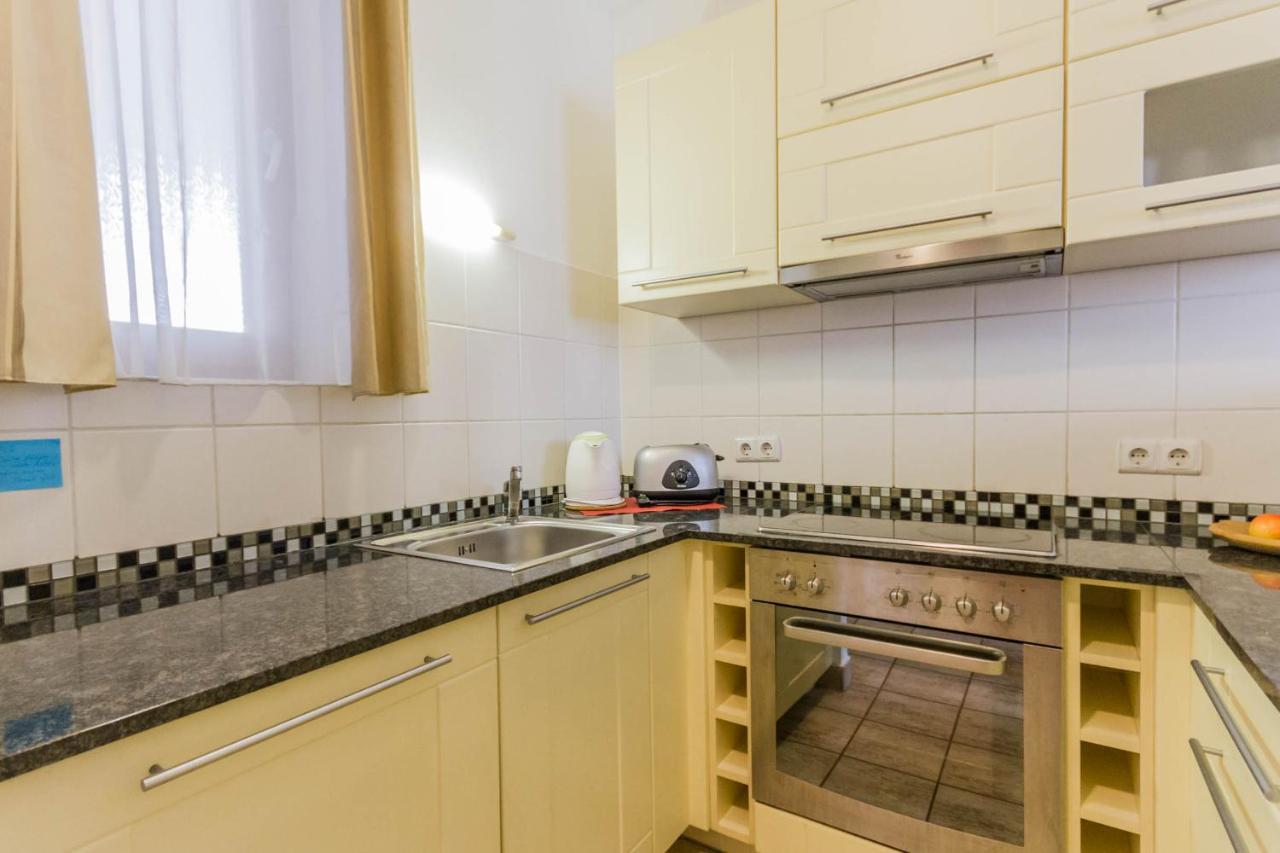 Lovag Charming Apartment In The Center-Ac Budapest Exterior photo