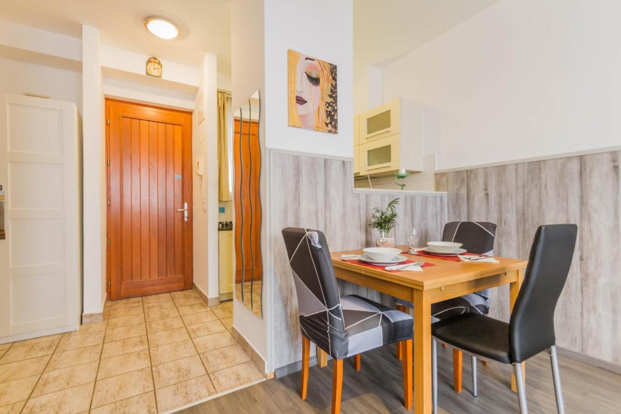 Lovag Charming Apartment In The Center-Ac Budapest Exterior photo
