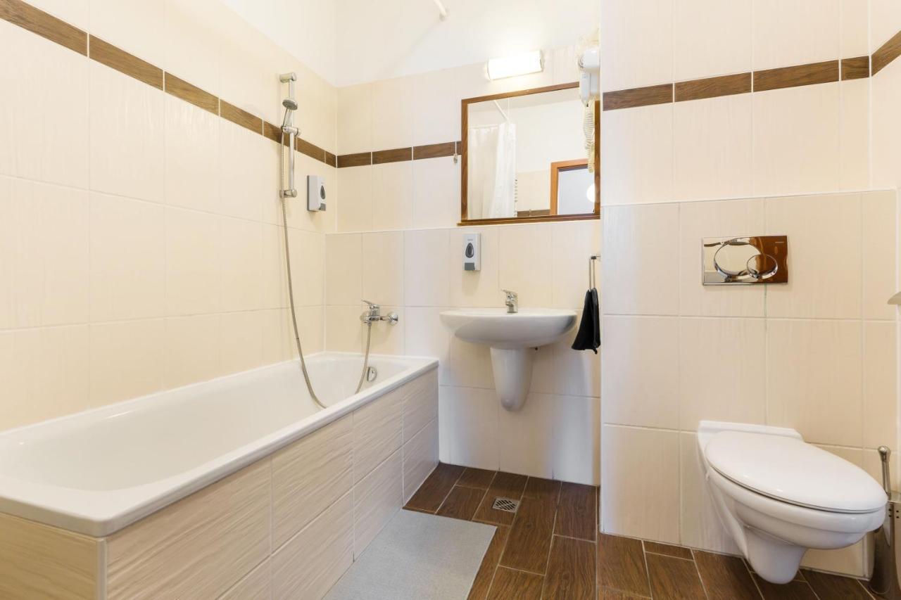 Lovag Charming Apartment In The Center-Ac Budapest Exterior photo